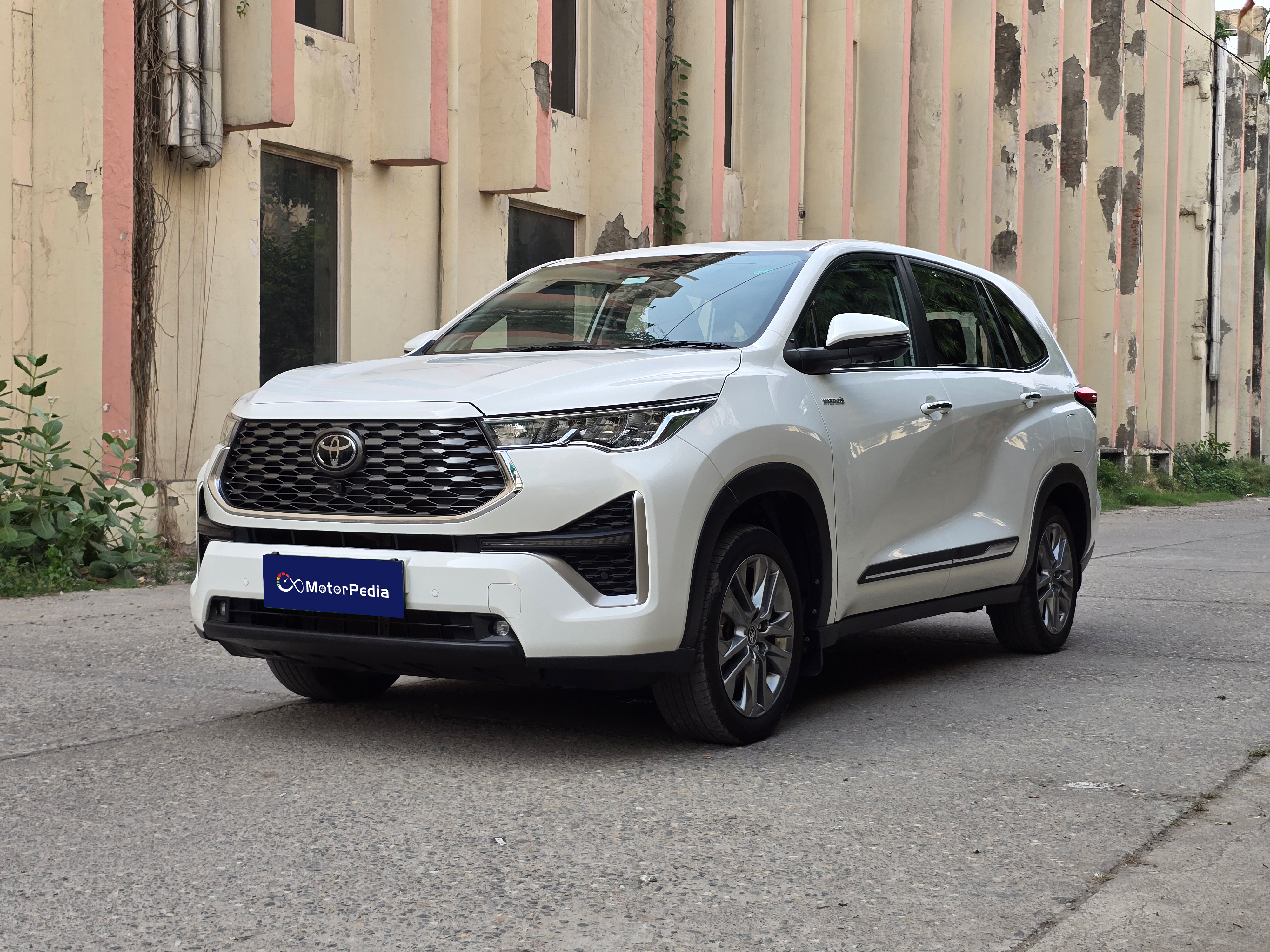 2024 Toyota Innova Hycross ZX Hybrid in Delhi